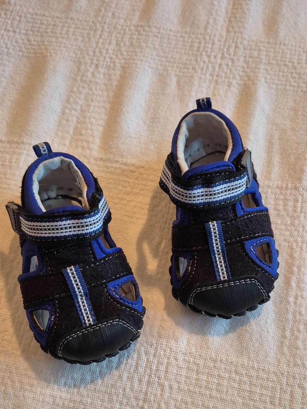 Pediped boys 0-6 months or 2.5-3.5 baby blue & black sandals EUC